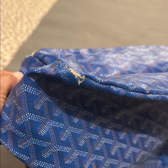 Blue Monogram Tote and Pouch Set - Picture 9 of 14